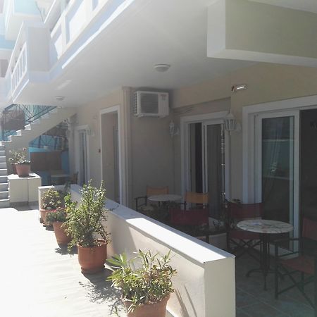 Epis Hotel Agia Marina Exterior foto