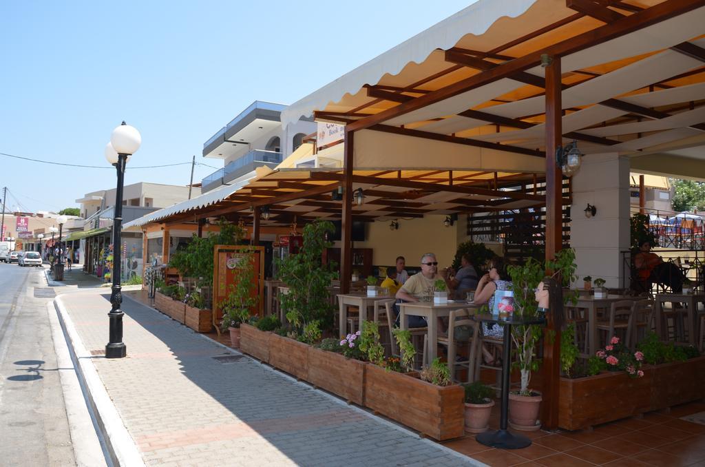 Epis Hotel Agia Marina Exterior foto