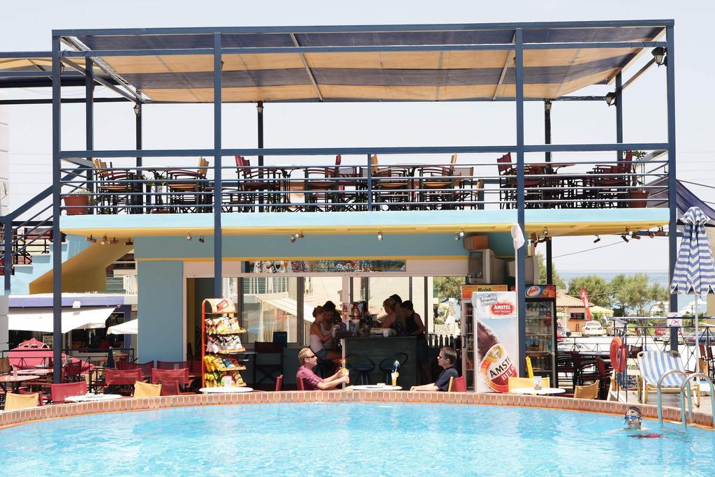 Epis Hotel Agia Marina Exterior foto