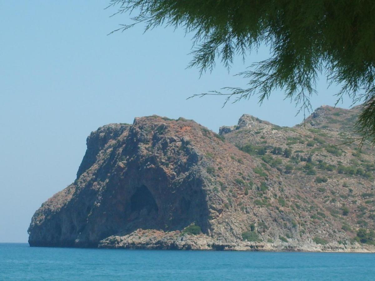 Epis Hotel Agia Marina Exterior foto